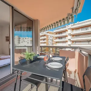 Riviera Française 50m De La Plage, Avec Piscine Appartement