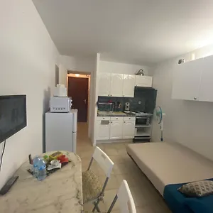 Joli Neuf Av Terrasse à 50 M De La Et Gare Appartement