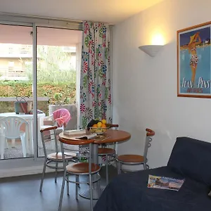 Les Jardins Du Cap Aparthotel
