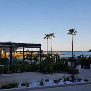 Alex Roquebrune-Cap-Martin